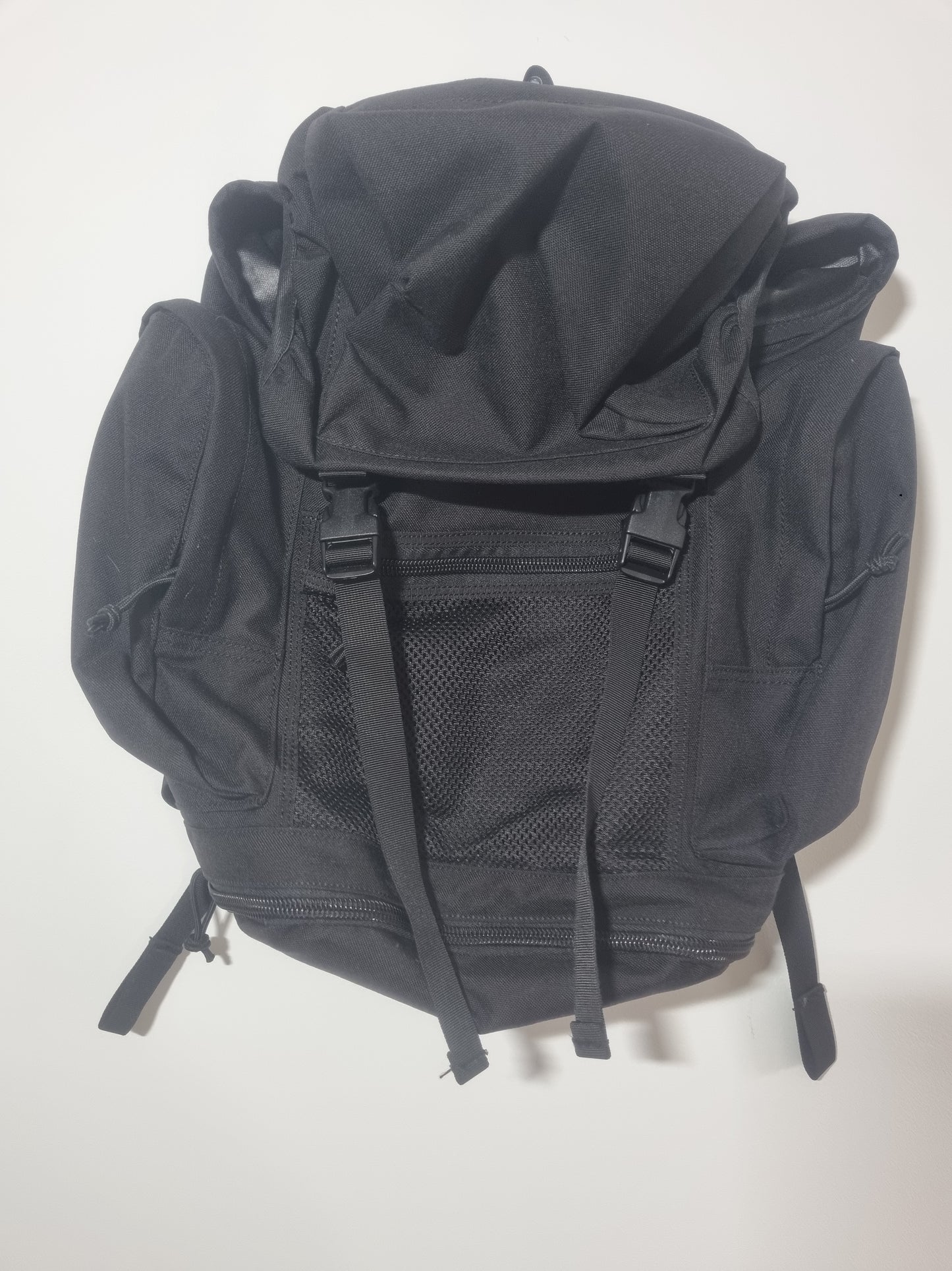 Grade 1 30L Black Field Daysack Rucksack Backpack