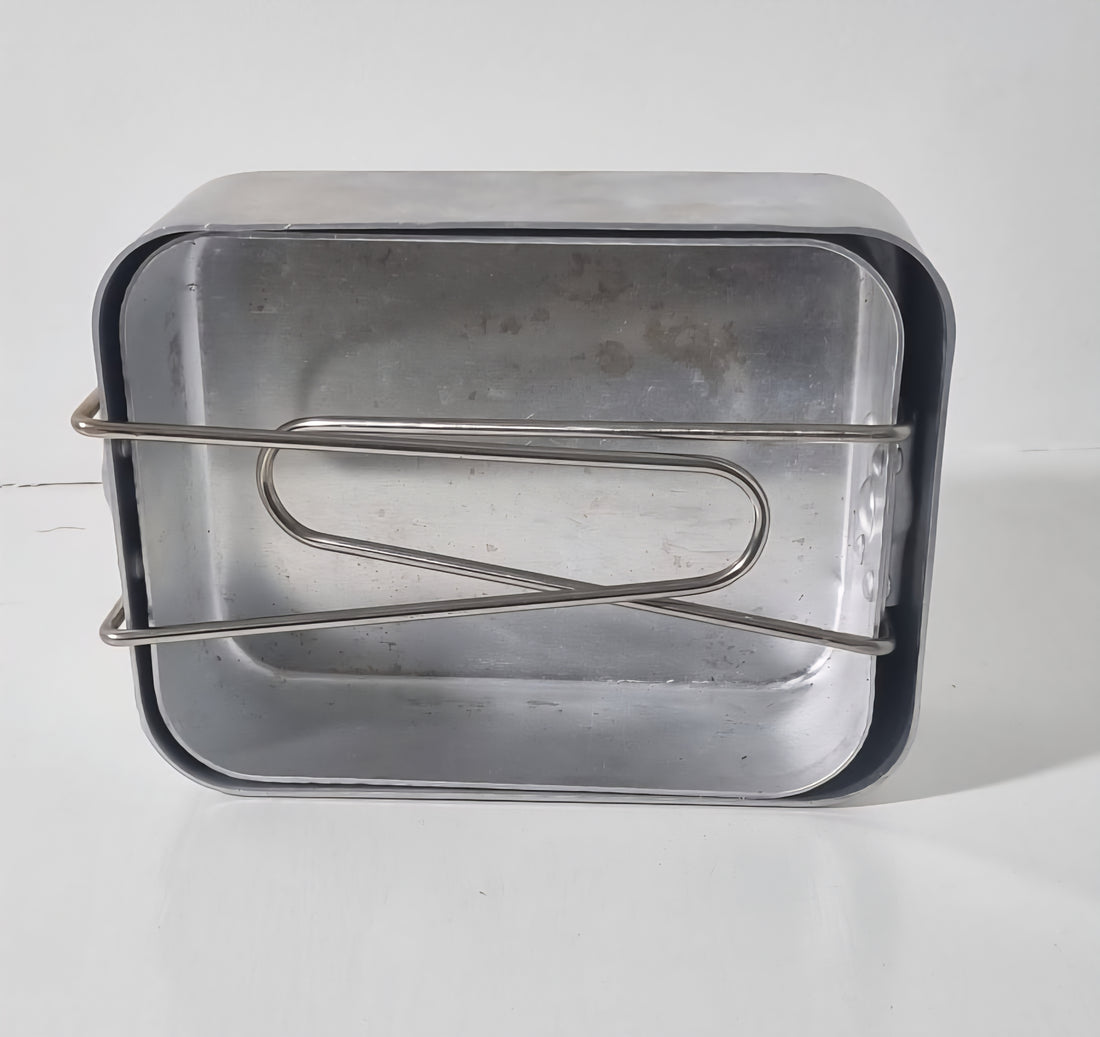 Mess Tins With Folding Handles Set of 2
